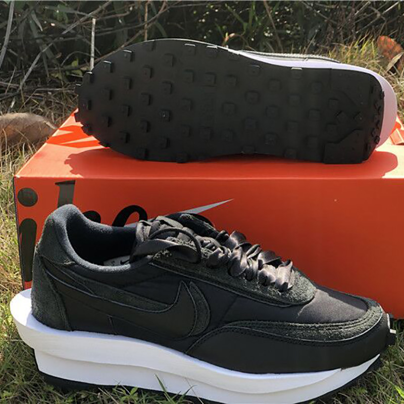 Nike X Sacai Ldv Waffle Black - EUR FASHION