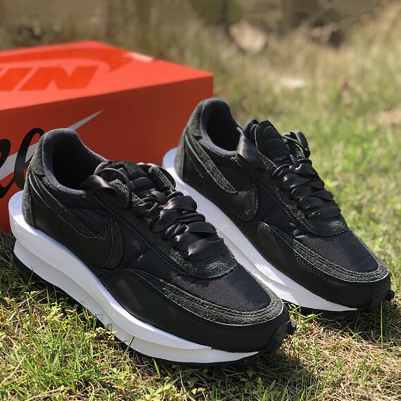 Nike X Sacai Ldv Waffle Black - EUR FASHION