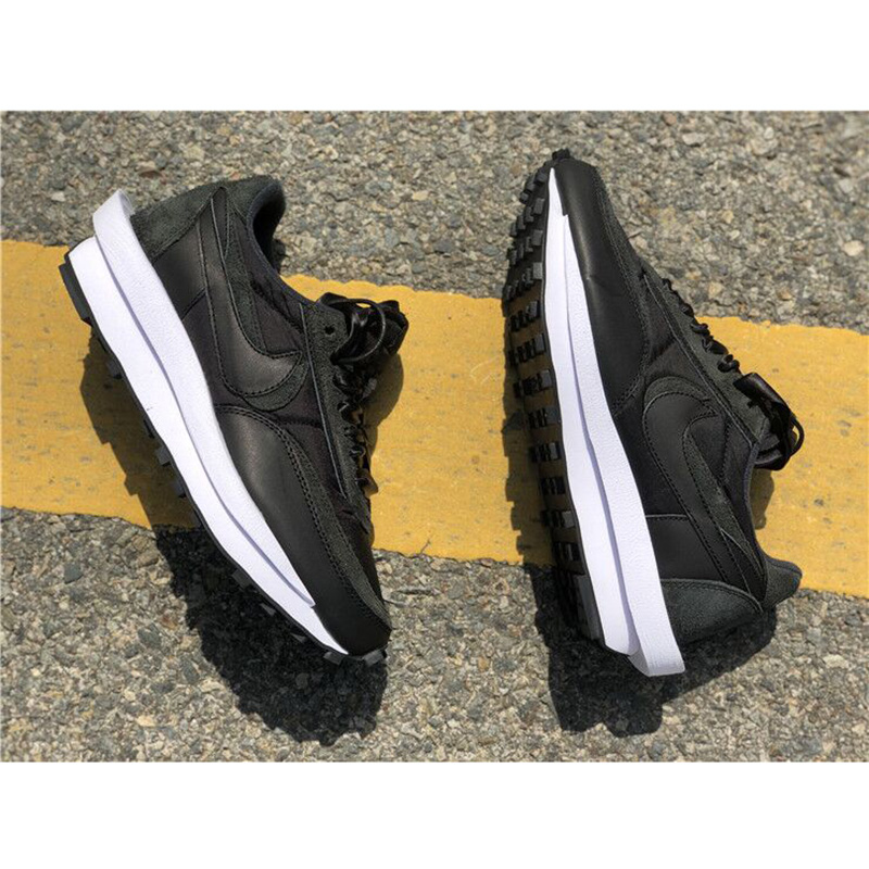 Nike X Sacai Ldv Waffle Black - EUR FASHION