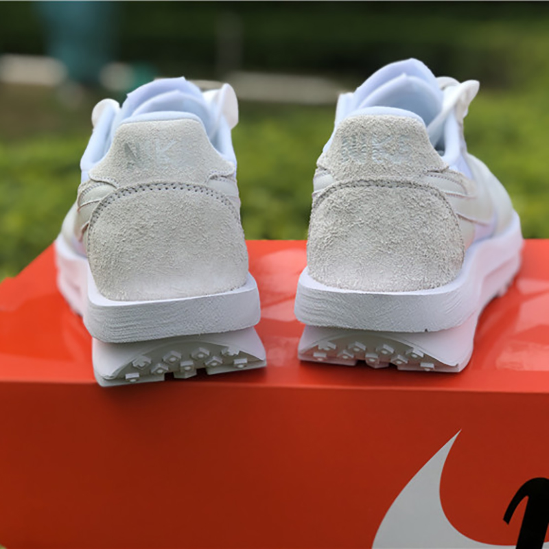 Nike X Sacai Ldv Waffle White - EUR FASHION