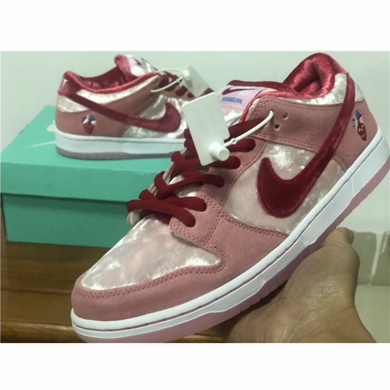 Strange Love X Nike SB Dunk Low  - EUR FASHION