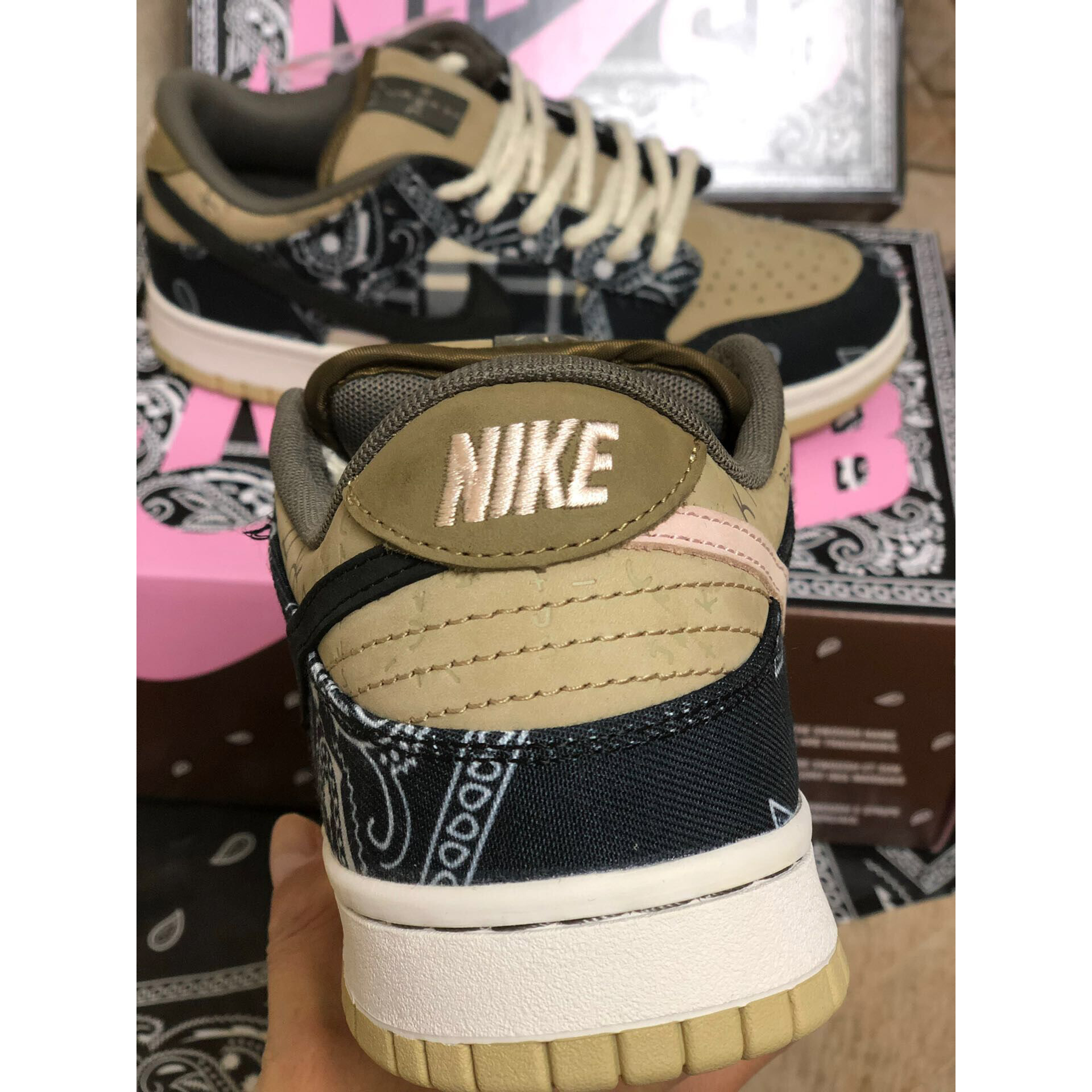 Travis Scott X Nike SB Dunk Low  - EUR FASHION