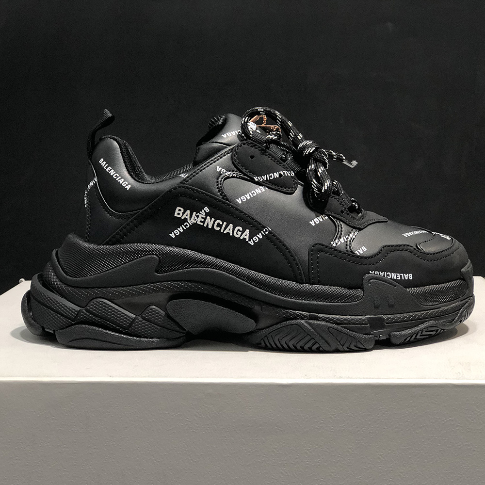 Balenciaga Allover Logo Triple S Sneaker  - EUR FASHION