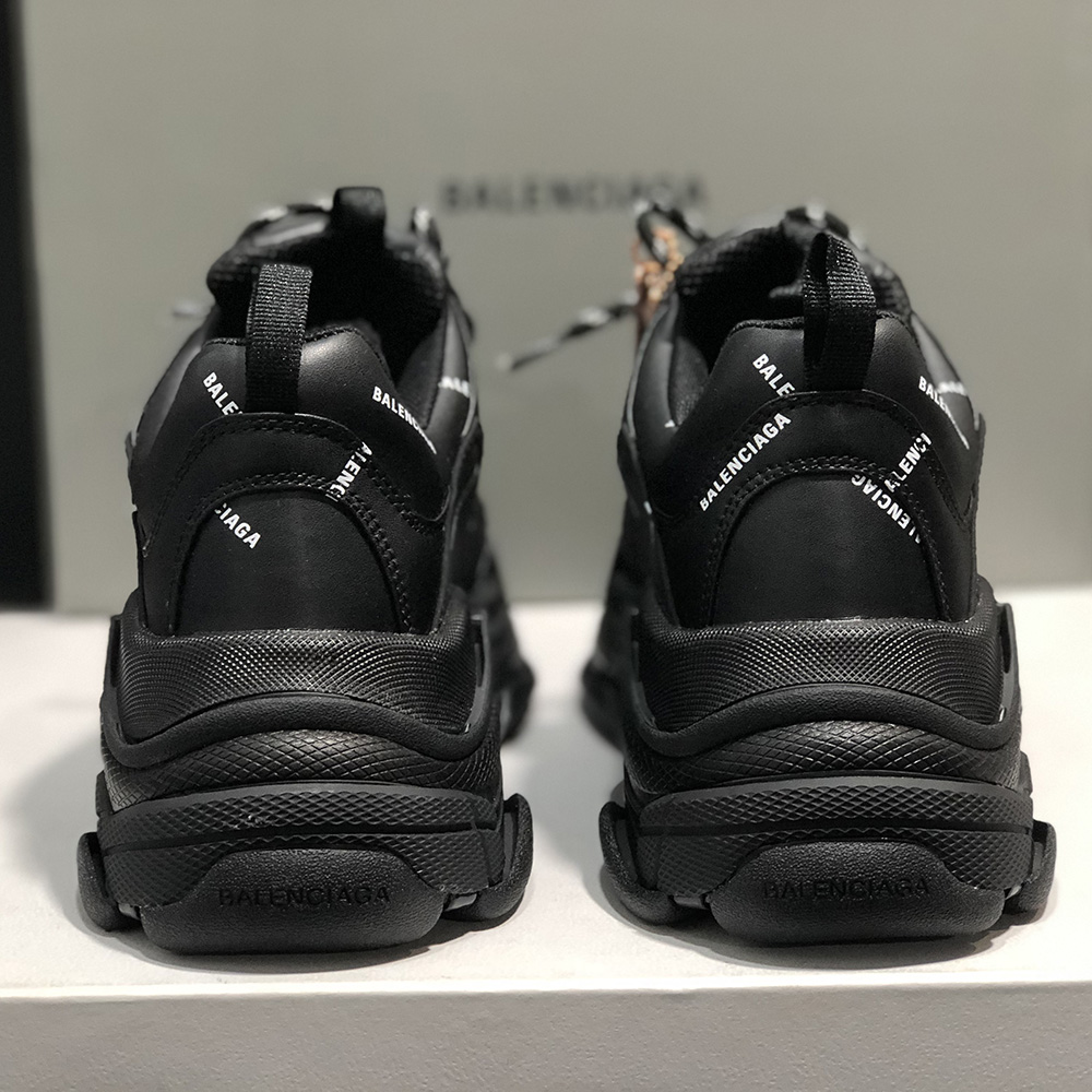 Balenciaga Allover Logo Triple S Sneaker  - EUR FASHION