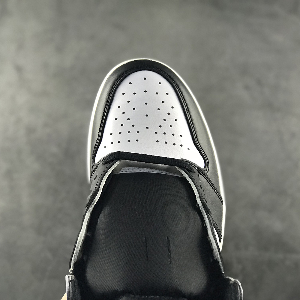 Jordan AJ1 Sneakers - EUR FASHION