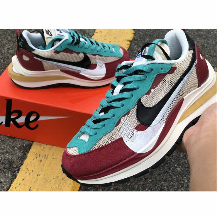 Nike x Sacai Ldv Waffle Sneakers - EUR FASHION