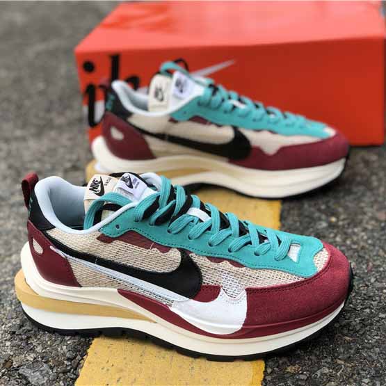 Nike x Sacai Ldv Waffle Sneakers - EUR FASHION