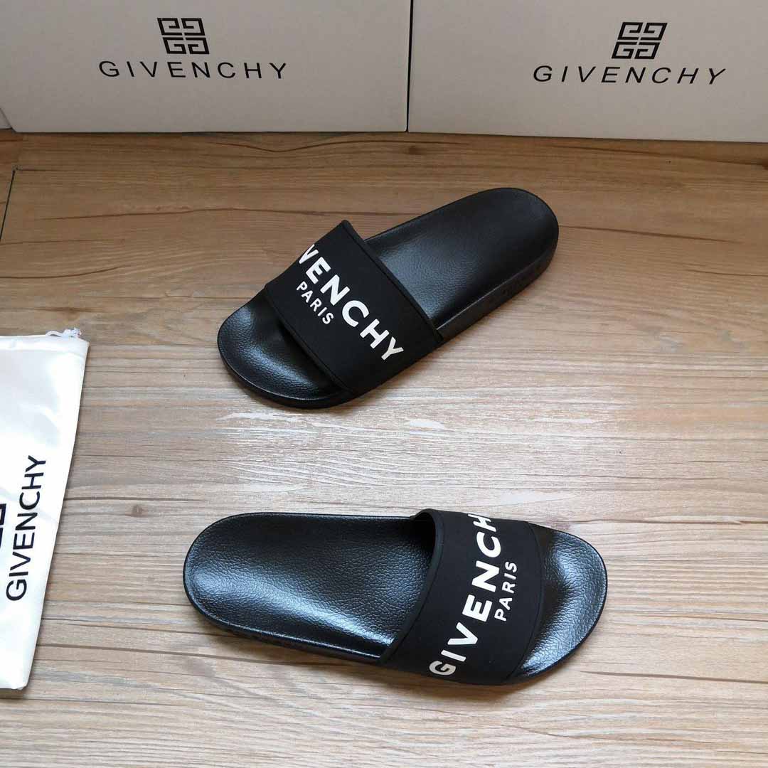 Givenchy Logo-Print Rubber Slides Sandals - EUR FASHION