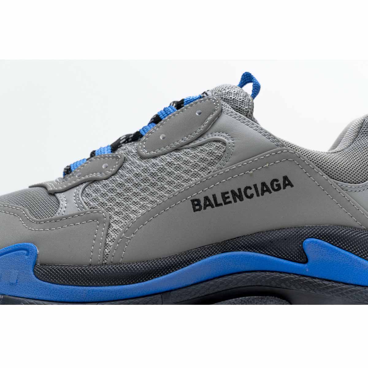 Balenciaga Triple S Sneaker  - EUR FASHION