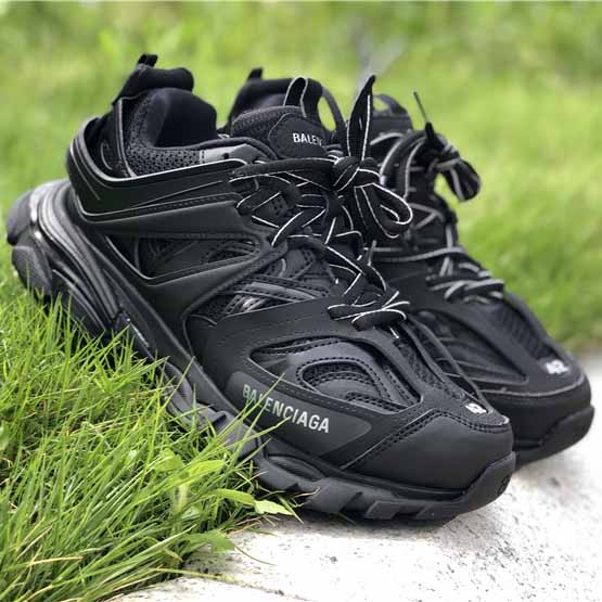 Balenciaga Track Trainers In Black - EUR FASHION