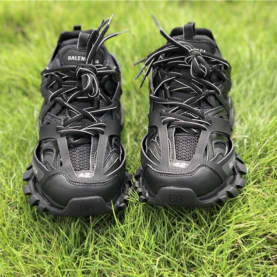 Balenciaga Track Trainers In Black - EUR FASHION