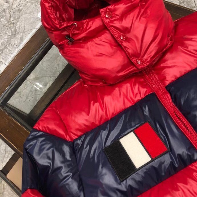 Moncler Logo Patch Padded Jacket - EUR FASHION