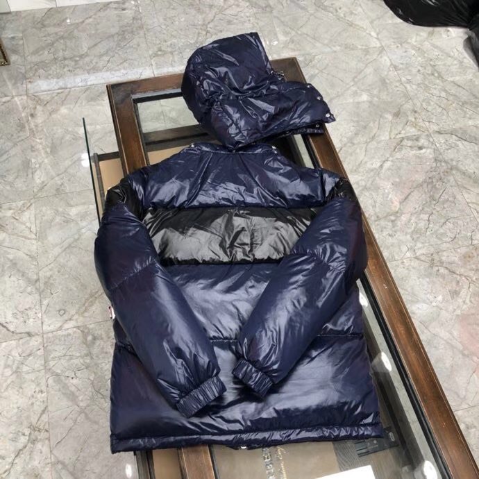 Moncler Logo Patch Padded Jacket - EUR FASHION