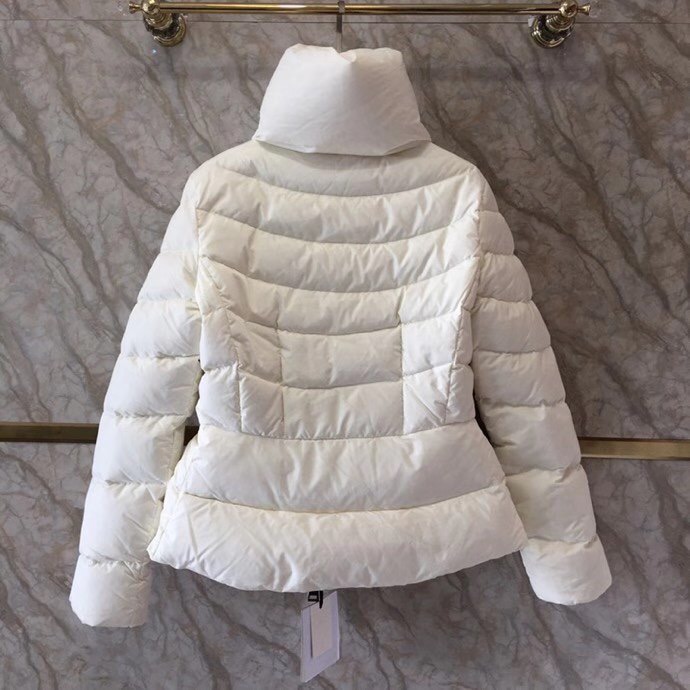 Moncler Quilted Zipped Padded Jacket - EUR FASHION
