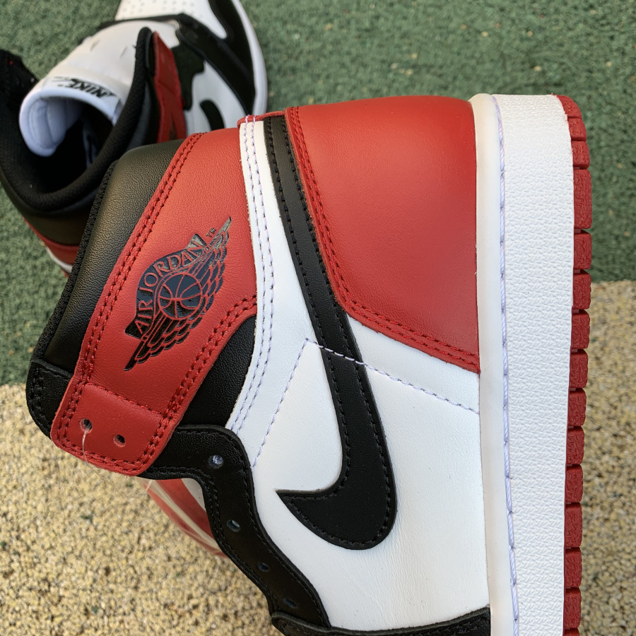 Jordan Air 1 Retro Black Toe 555088-125 - EUR FASHION
