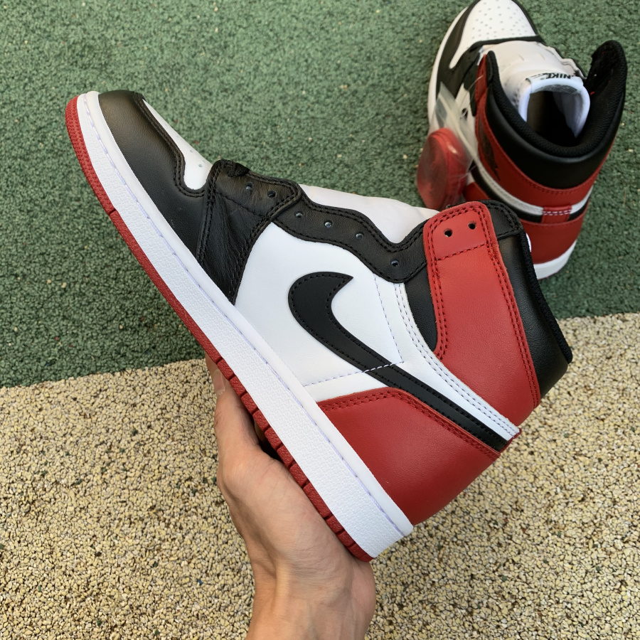 Jordan Air 1 Retro Black Toe 555088-125 - EUR FASHION
