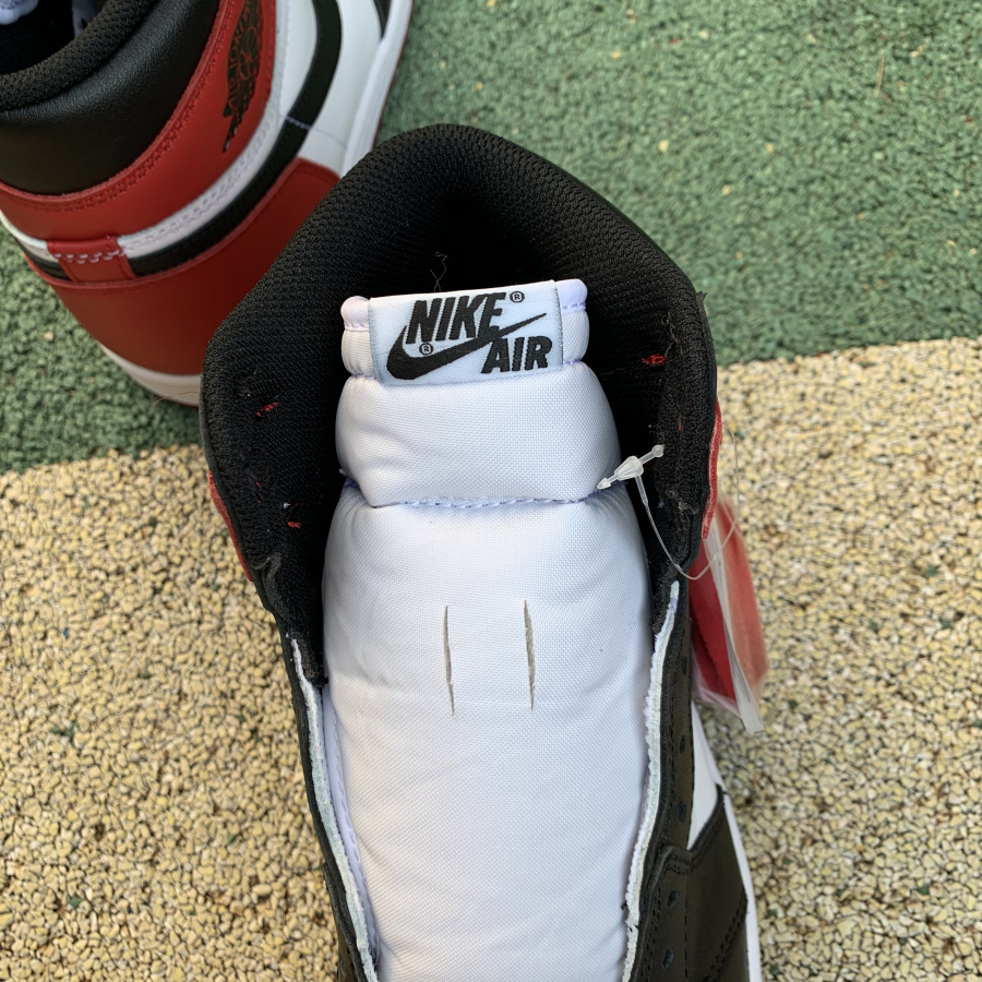 Jordan Air 1 Retro Black Toe 555088-125 - EUR FASHION
