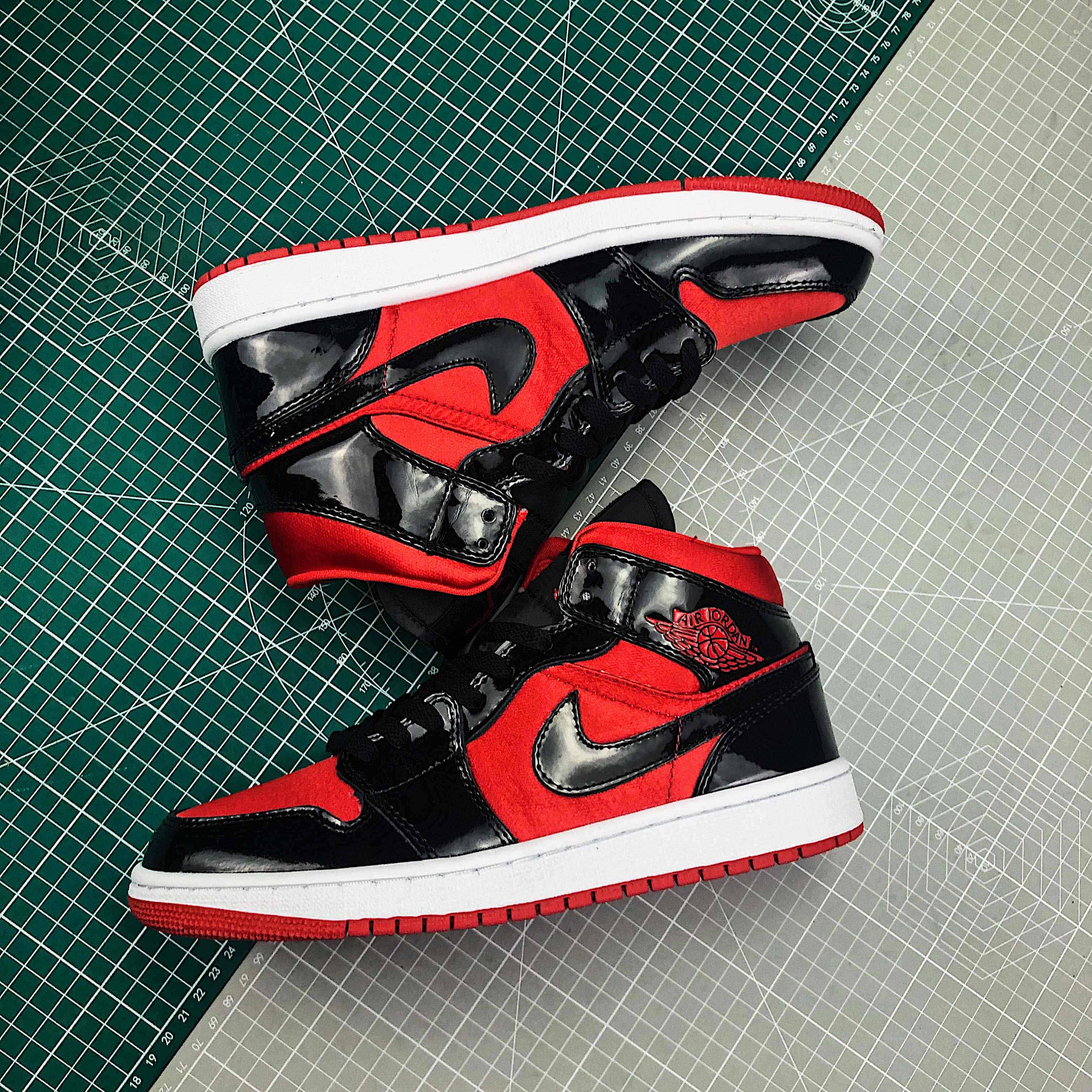 Jordan Air 1 Mid Black/Hot Punch BQ6472-600  - EUR FASHION