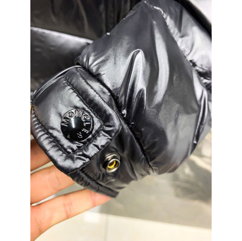 Moncler Black Down Jacket - EUR FASHION