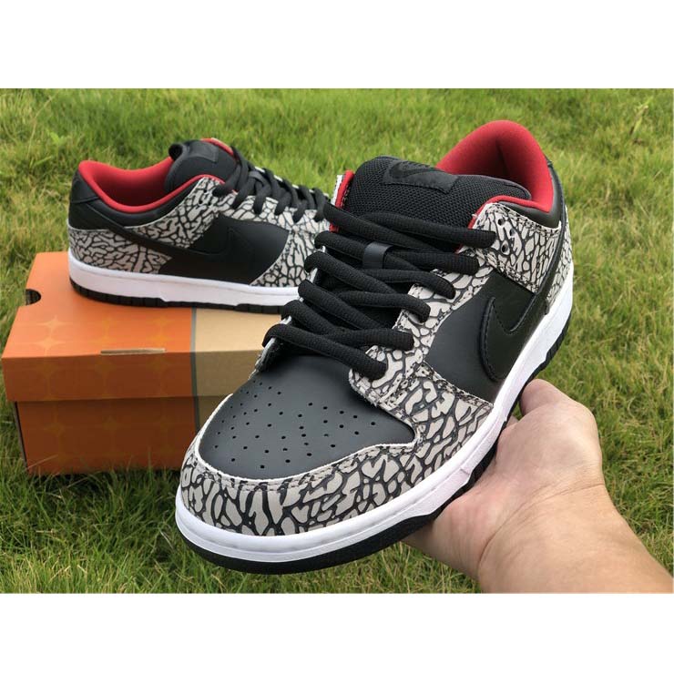 Nike Dunk SB Low Supreme Black Cement - EUR FASHION