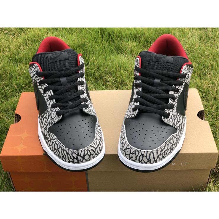 Nike Dunk SB Low Supreme Black Cement - EUR FASHION
