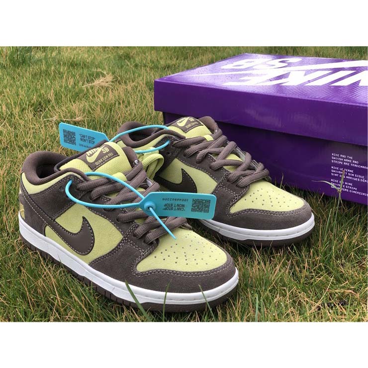 Nike  SB Dunk Low Pro Dark Brown Light Yellow Shoes - EUR FASHION