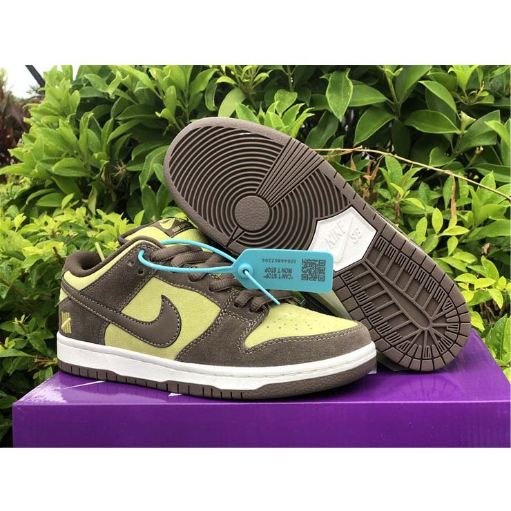 Nike  SB Dunk Low Pro Dark Brown Light Yellow Shoes - EUR FASHION