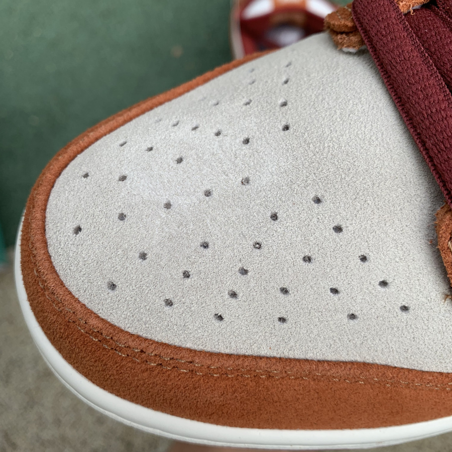 Nike  SB Dunk Low Pro Dark Russet Cedar White BQ6817-202 - EUR FASHION