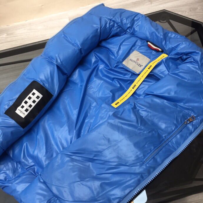 Moncler  Vest Down Jacket - EUR FASHION