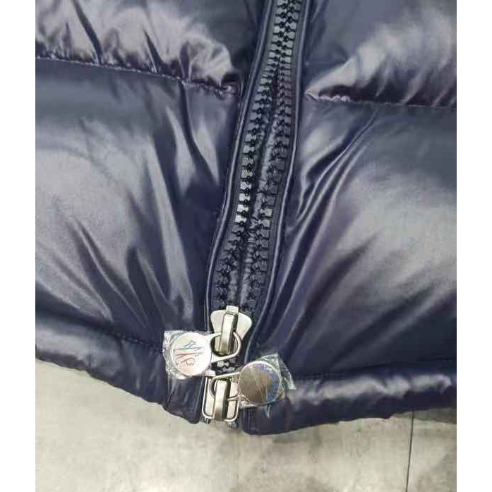 Moncler Logo Print Zipper Down Jacket  - EUR FASHION