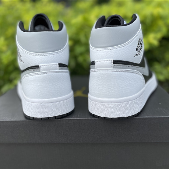 Jordan Air 1 High OG Sneakers - EUR FASHION