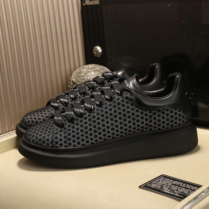 Alexander Mqueen Low Top Sneakers Black - EUR FASHION