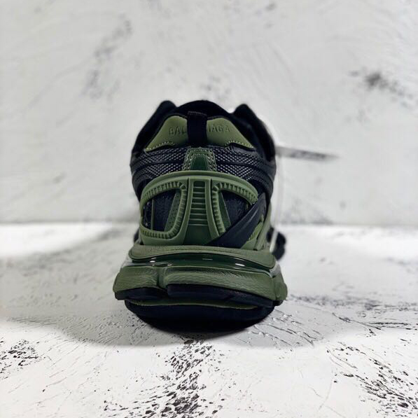 Balenciaga Track.2 Sneakers - EUR FASHION