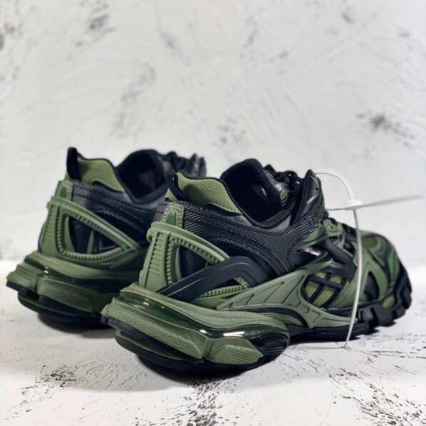 Balenciaga Track.2 Sneakers - EUR FASHION