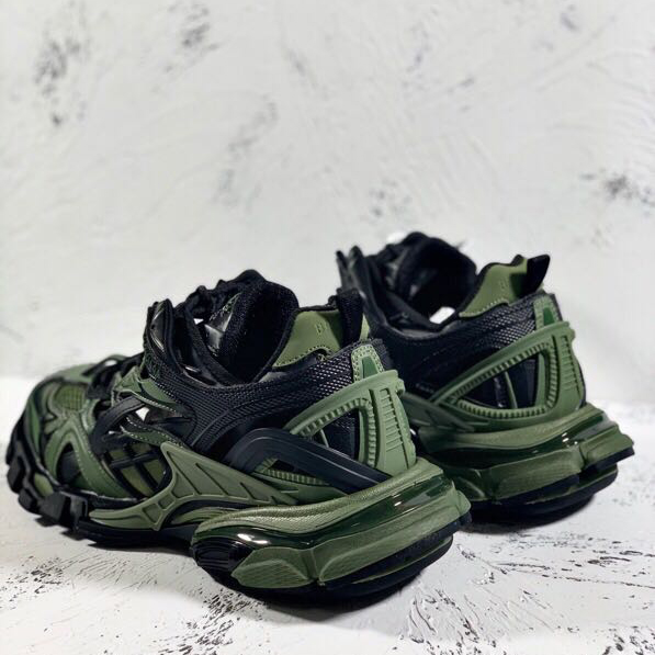 Balenciaga Track.2 Sneakers - EUR FASHION