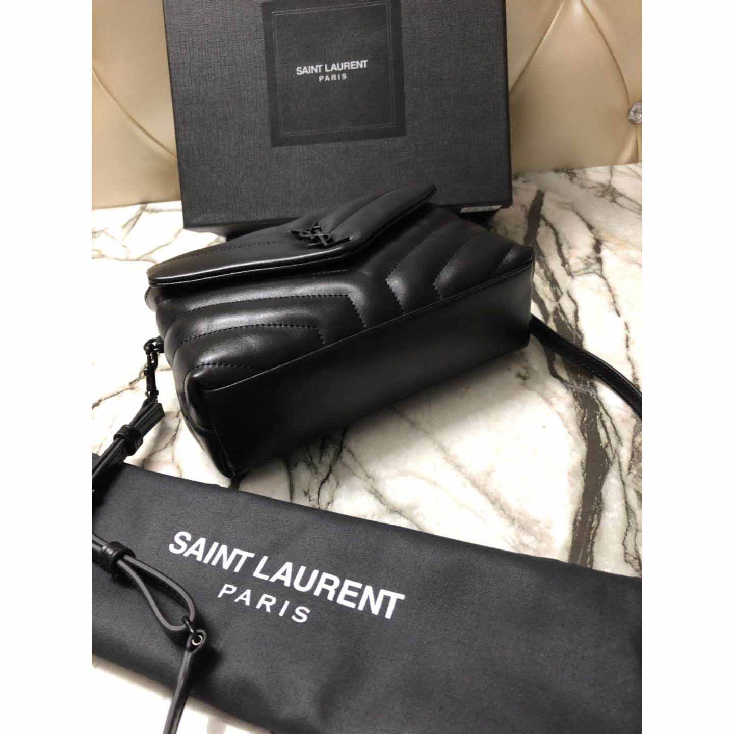 Saint Laurent Black Leather Shoulder Bag  - EUR FASHION