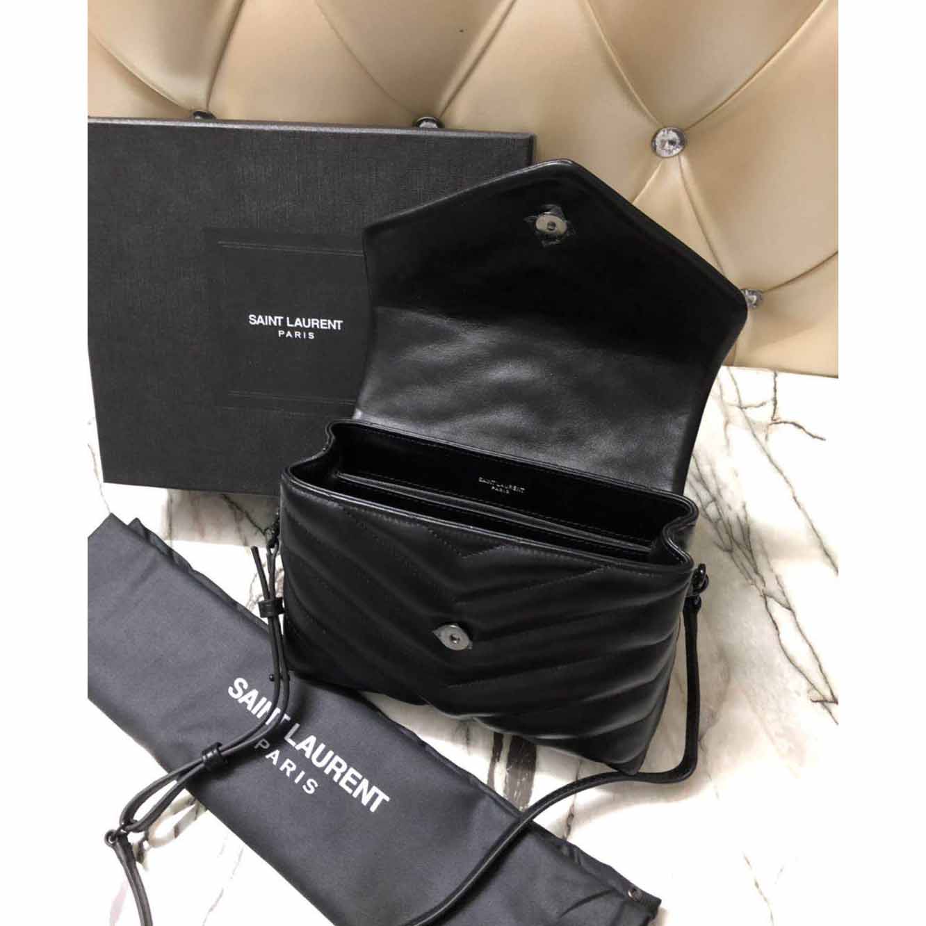 Saint Laurent Black Leather Shoulder Bag  - EUR FASHION