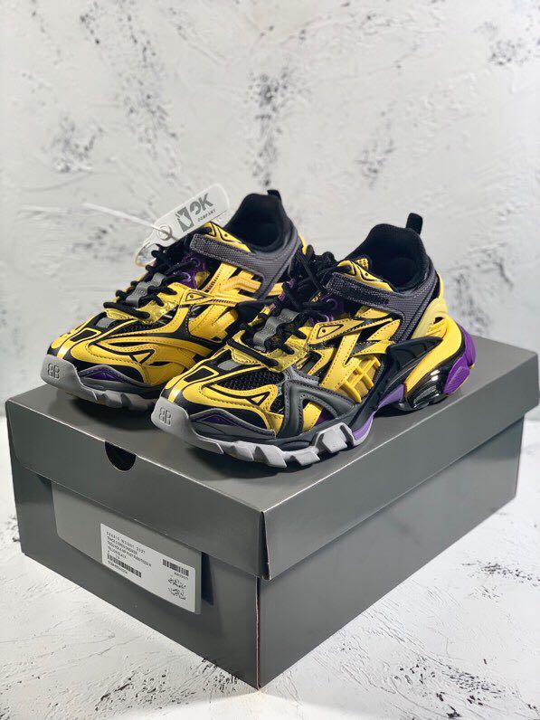 Balenciaga Track.2 Sneakers - EUR FASHION