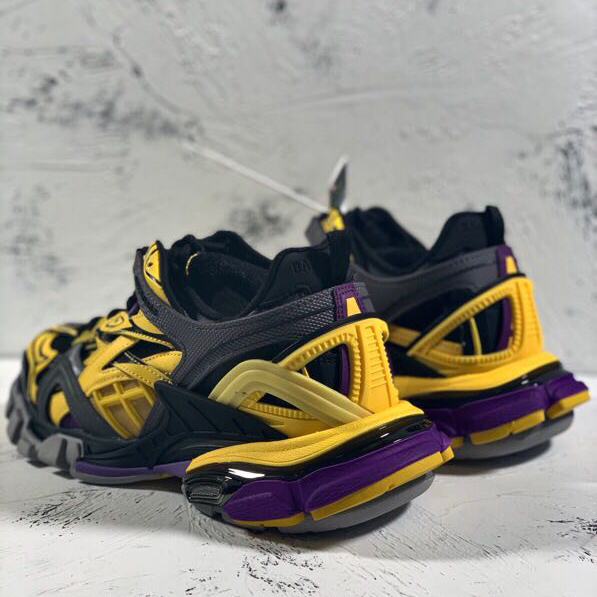 Balenciaga Track.2 Sneakers - EUR FASHION