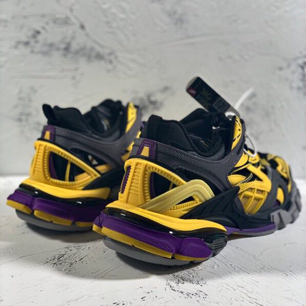 Balenciaga Track.2 Sneakers - EUR FASHION