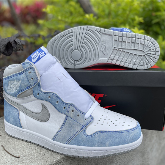 Jordan Air 1 High OG “Hyper Royal” 555088-402 - EUR FASHION