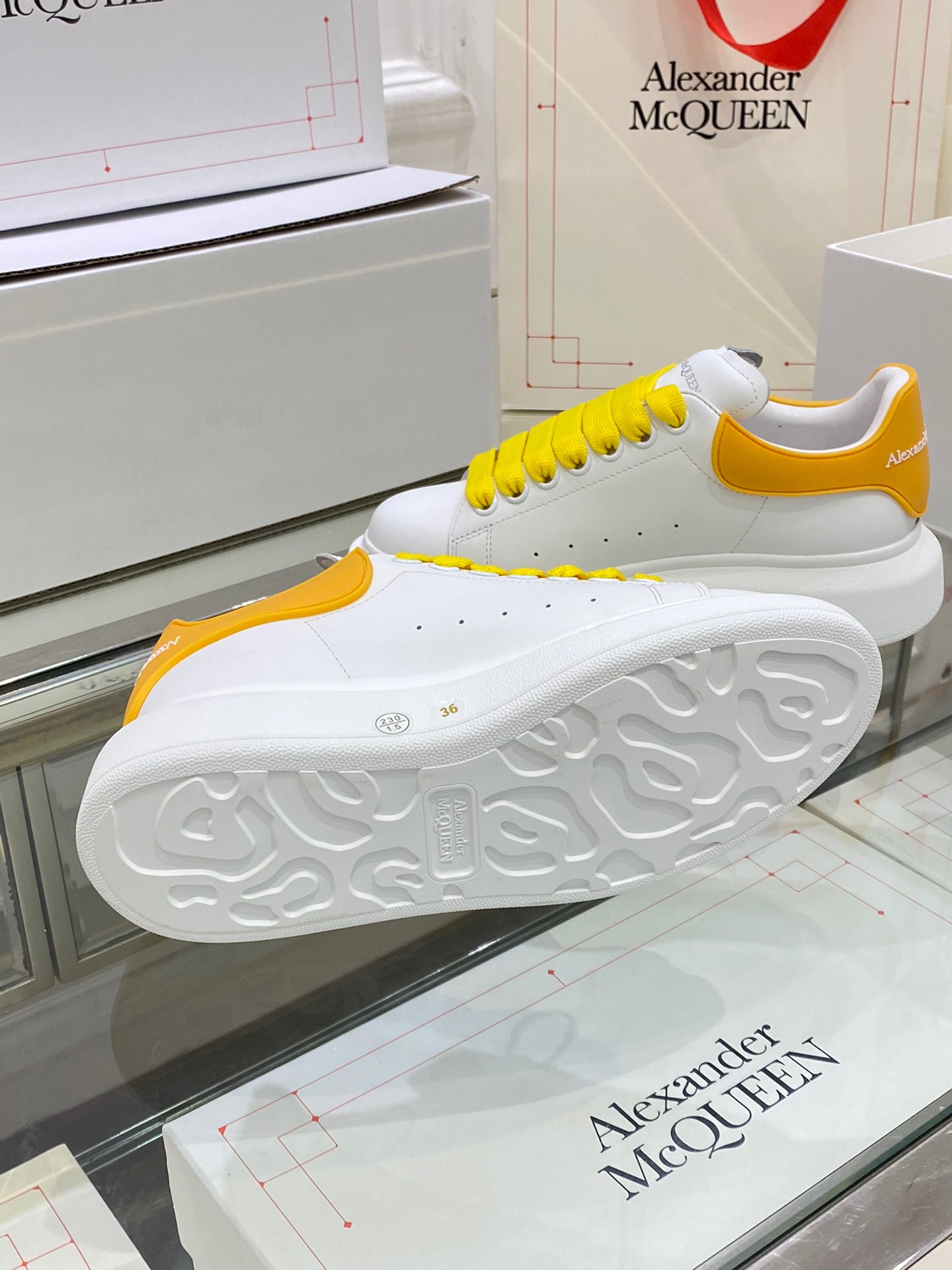 Alexander Mqueen Low-Top Air Platform Leather Sneakers    - EUR FASHION