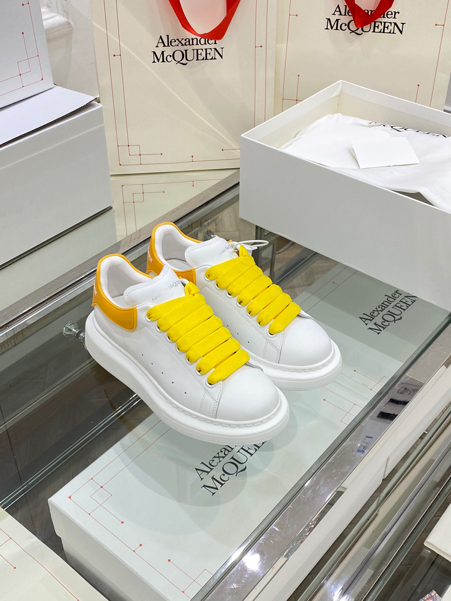 Alexander Mqueen Low-Top Air Platform Leather Sneakers    - EUR FASHION