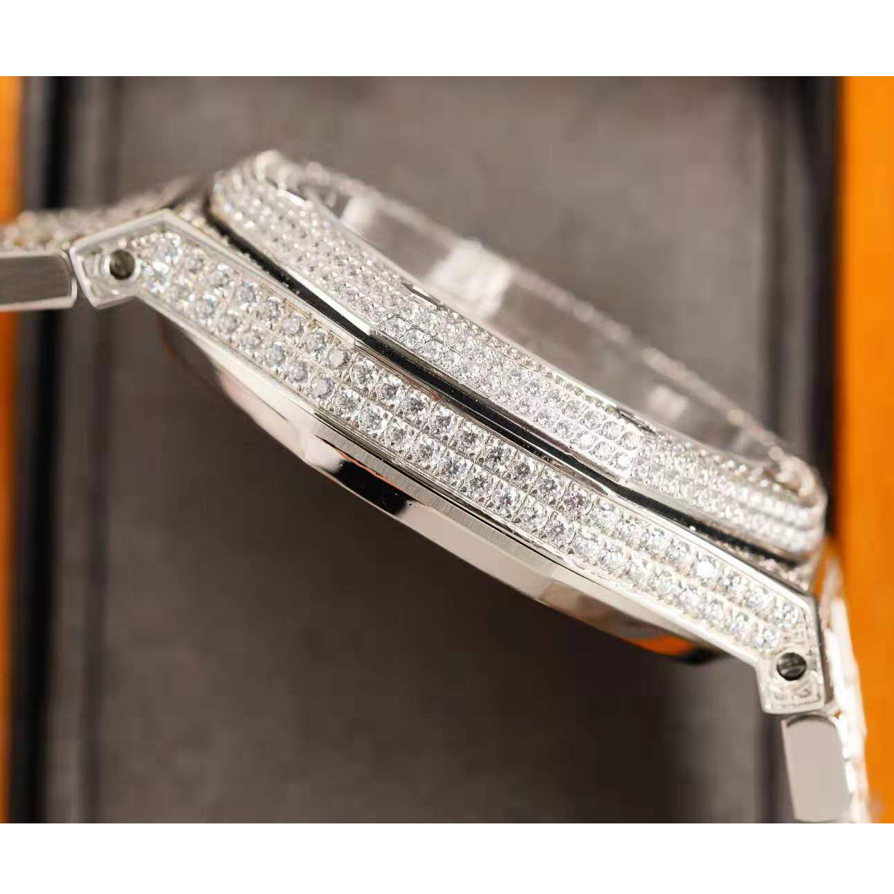 High Quality Watch  - EUR FASHION