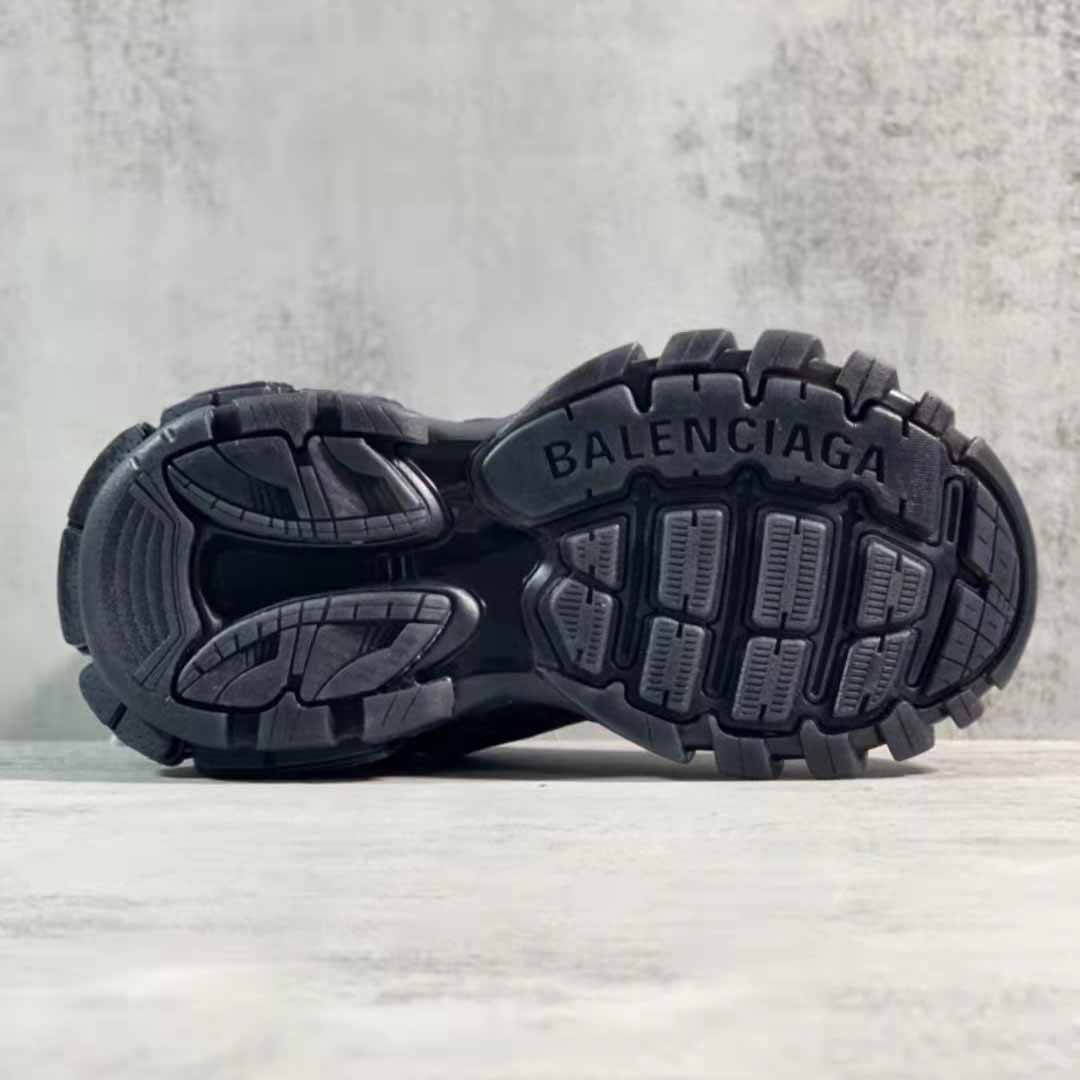 Balenciaga Men's Track Sneaker In Black - EUR FASHION