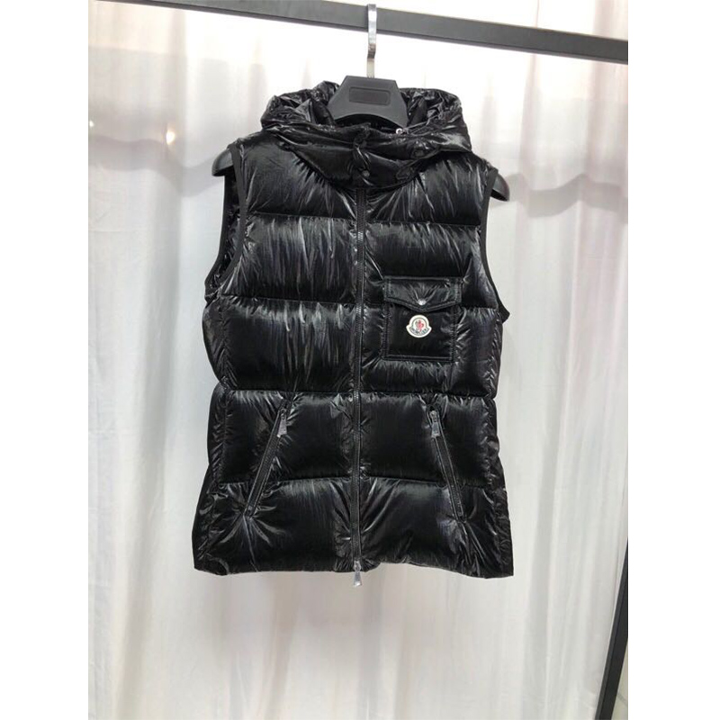 Moncler Diotis Vest In Black - EUR FASHION