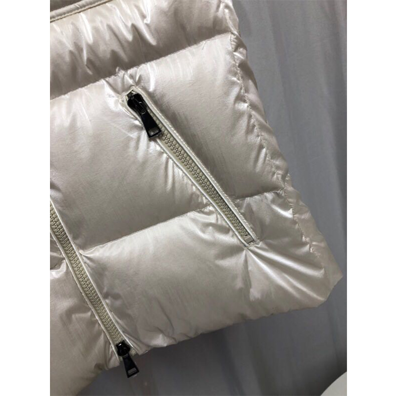 Moncler Diotis Vest In White - EUR FASHION