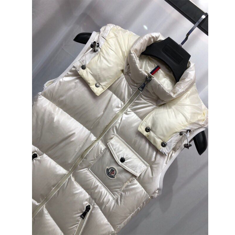 Moncler Diotis Vest In White - EUR FASHION