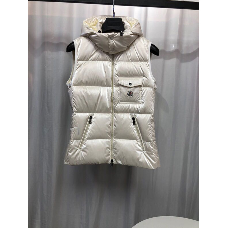 Moncler Diotis Vest In White - EUR FASHION