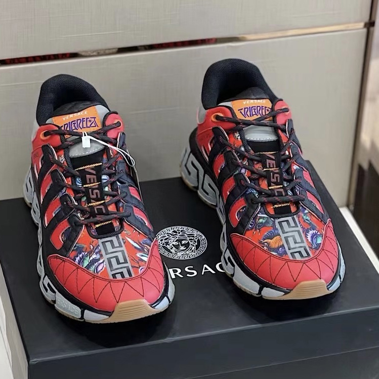 Versace Trigreca Sneakers  - EUR FASHION